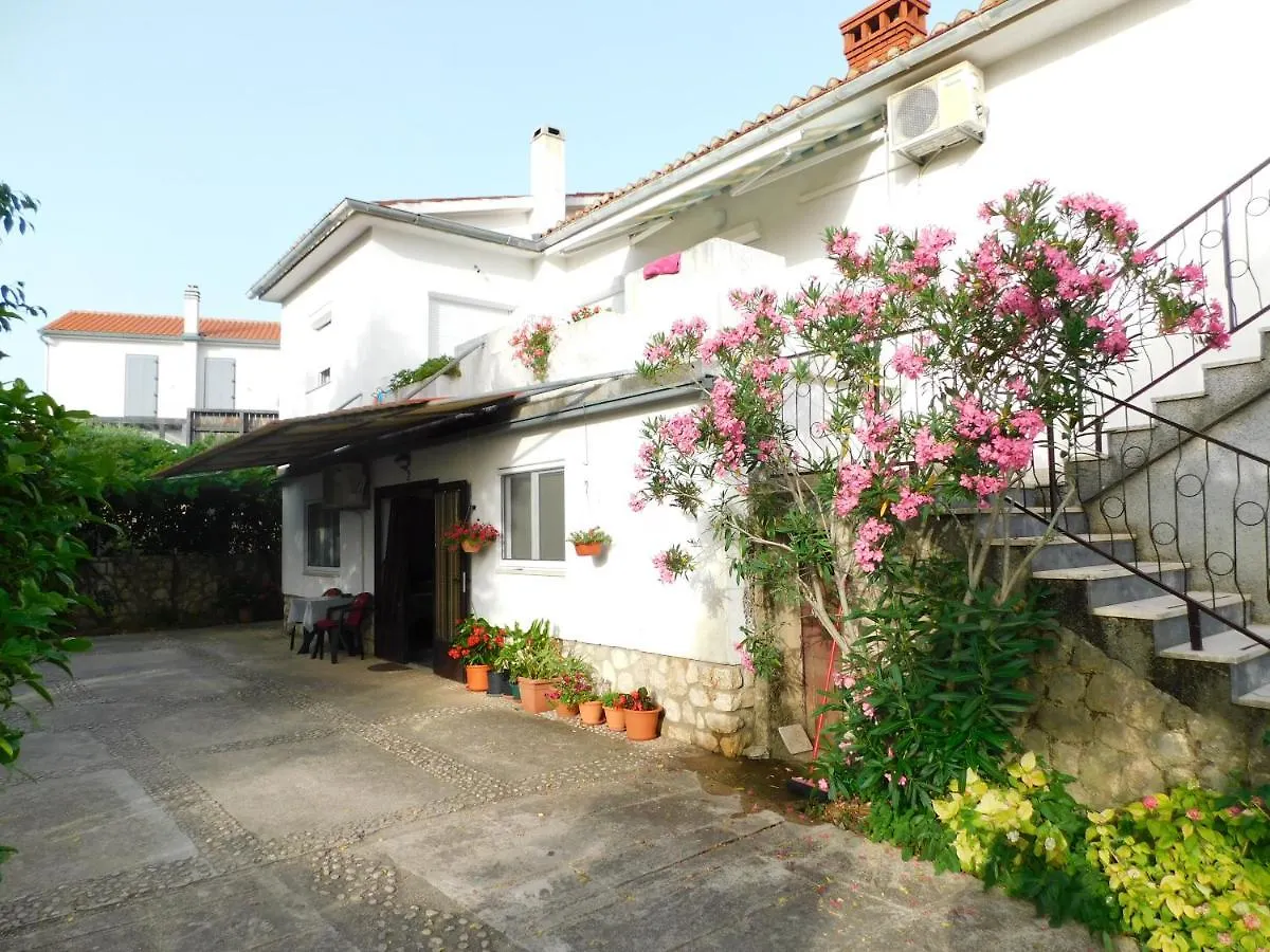 Apartments Marica Krk Town 0*,